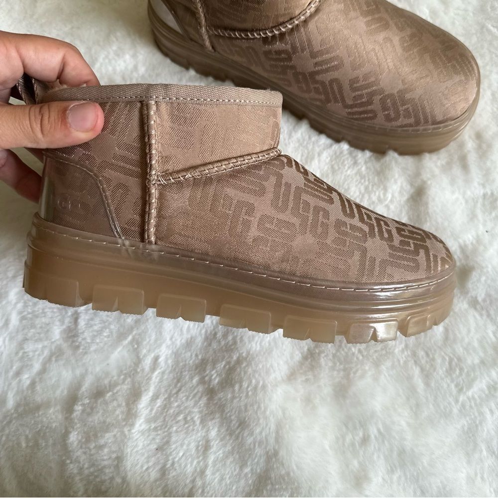 UGG Classic Ultra Mini Monogram Boots Women’s Size 5 - Picture 3 of 14